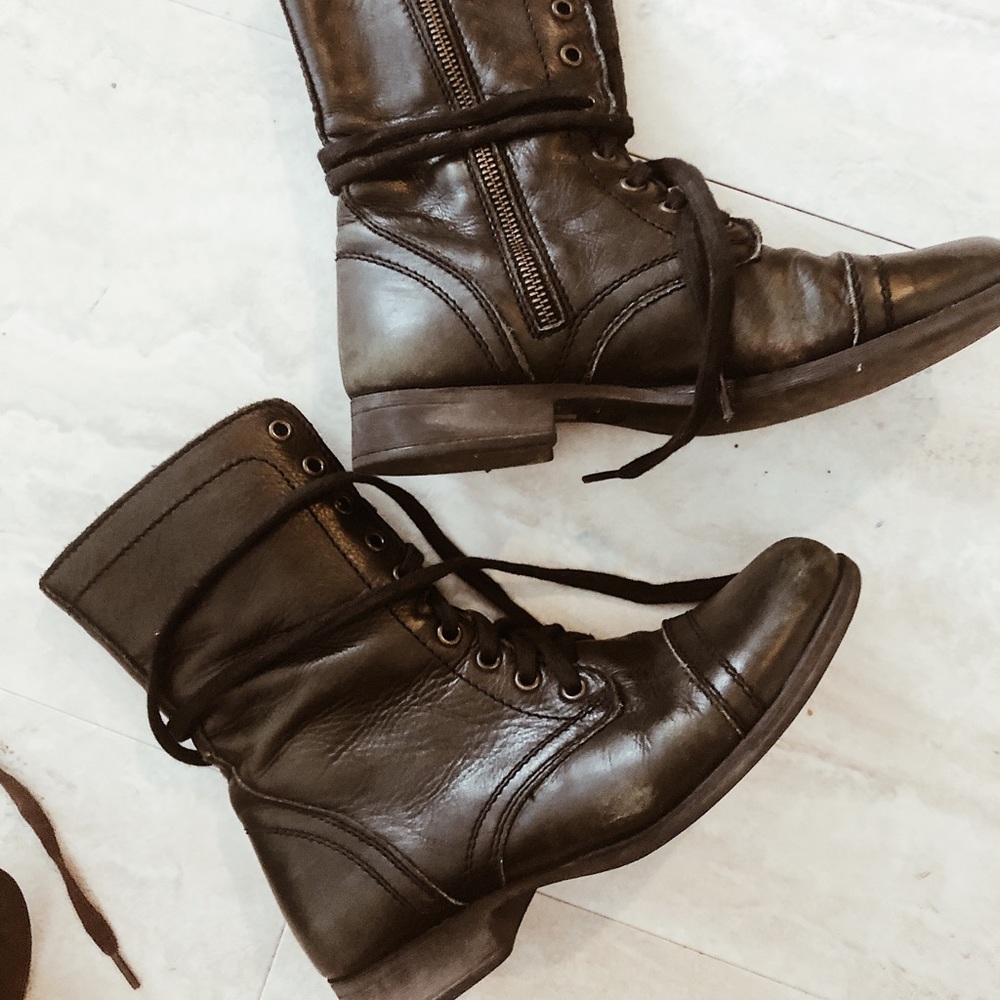 Steve Madden Troopa boots